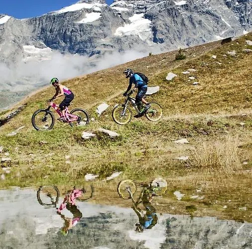 Renovated In Out, Cir 1255 Διαμέρισμα *